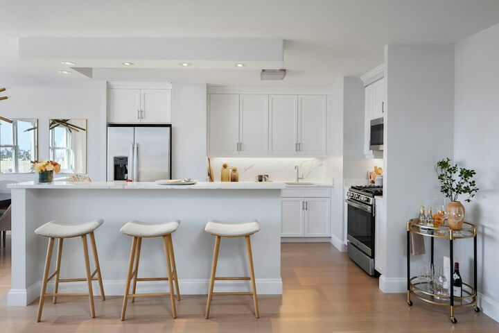 Property Photo:  155 W 68th Street 905  NY 10023 