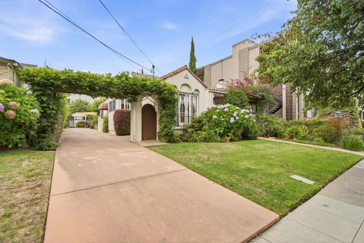 Property Photo:  768 Elm Street  CA 94070 