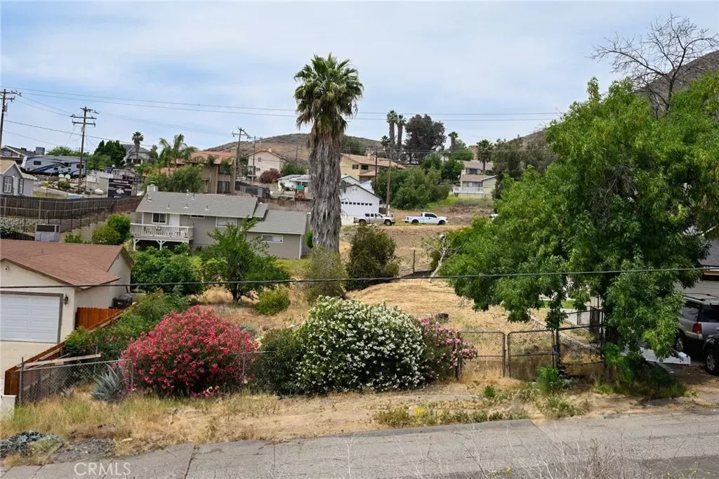 Property Photo: 0 Apn #351-043-011 CA 92587