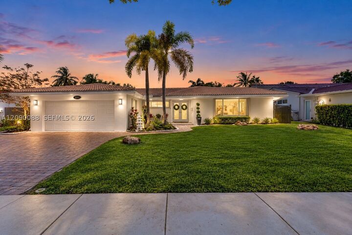 Property Photo: 7311 Sabal Dr FL 33014