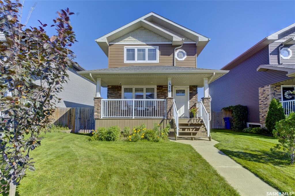 Property Photo:  416 Redwood Crescent  SK S0K 0A1 