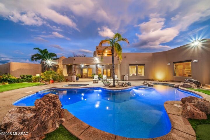 Property Photo: 5579 N Park Ridge Place AZ 85743