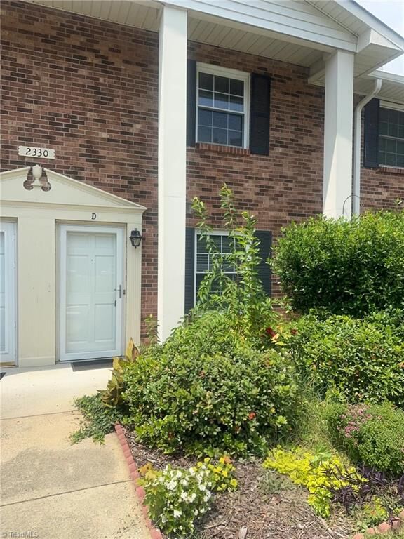 Property Photo:  2330 Bay Meadows Court  NC 27103 