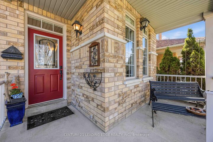 Property Photo: 156 Landsdown Crescent ON L6E 1M5