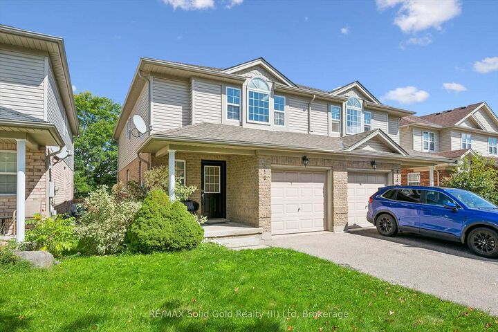 Property Photo:  516 Dansbury Drive  ON N2K 4K8 