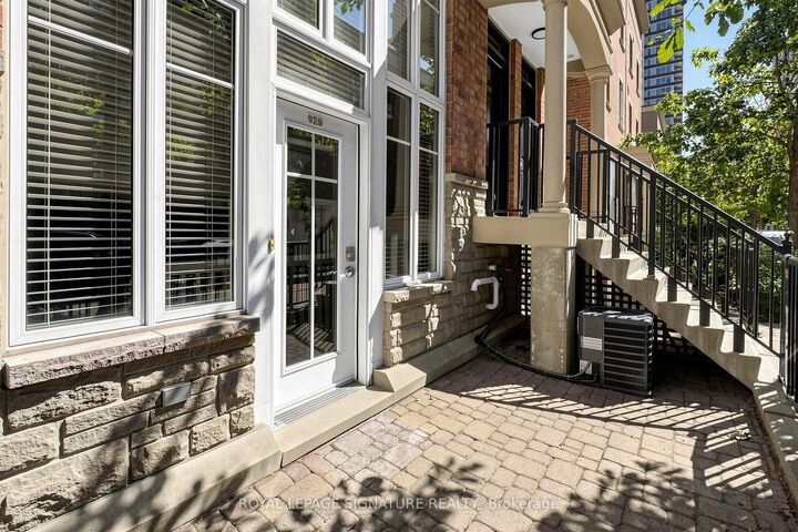 Property Photo: 50 Western Battery Road 929 ON M6K 3P1