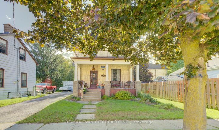 Property Photo:  246 Jacob Street  ON N3A 1B9 
