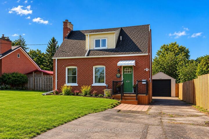 Property Photo:  1790 King Street E  ON N3H 3R8 