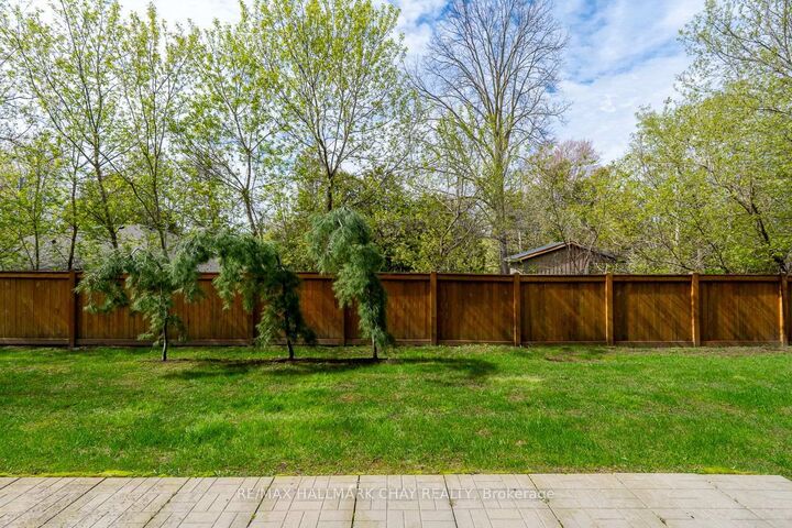 Property Photo:  69 Boyne Street 103  ON L9R 0N5 