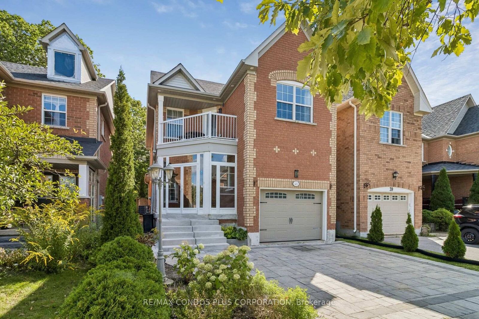 Property Photo:  41 Maroon Drive  ON L4E 5B4 