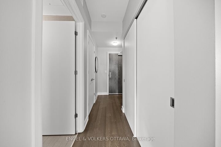 Property Photo:  428 Sparks Street 701  ON K1R 0B3 