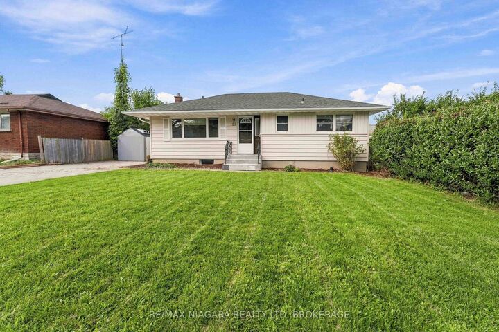 Property Photo:  29 Glengarry Road  ON L2T 2T9 
