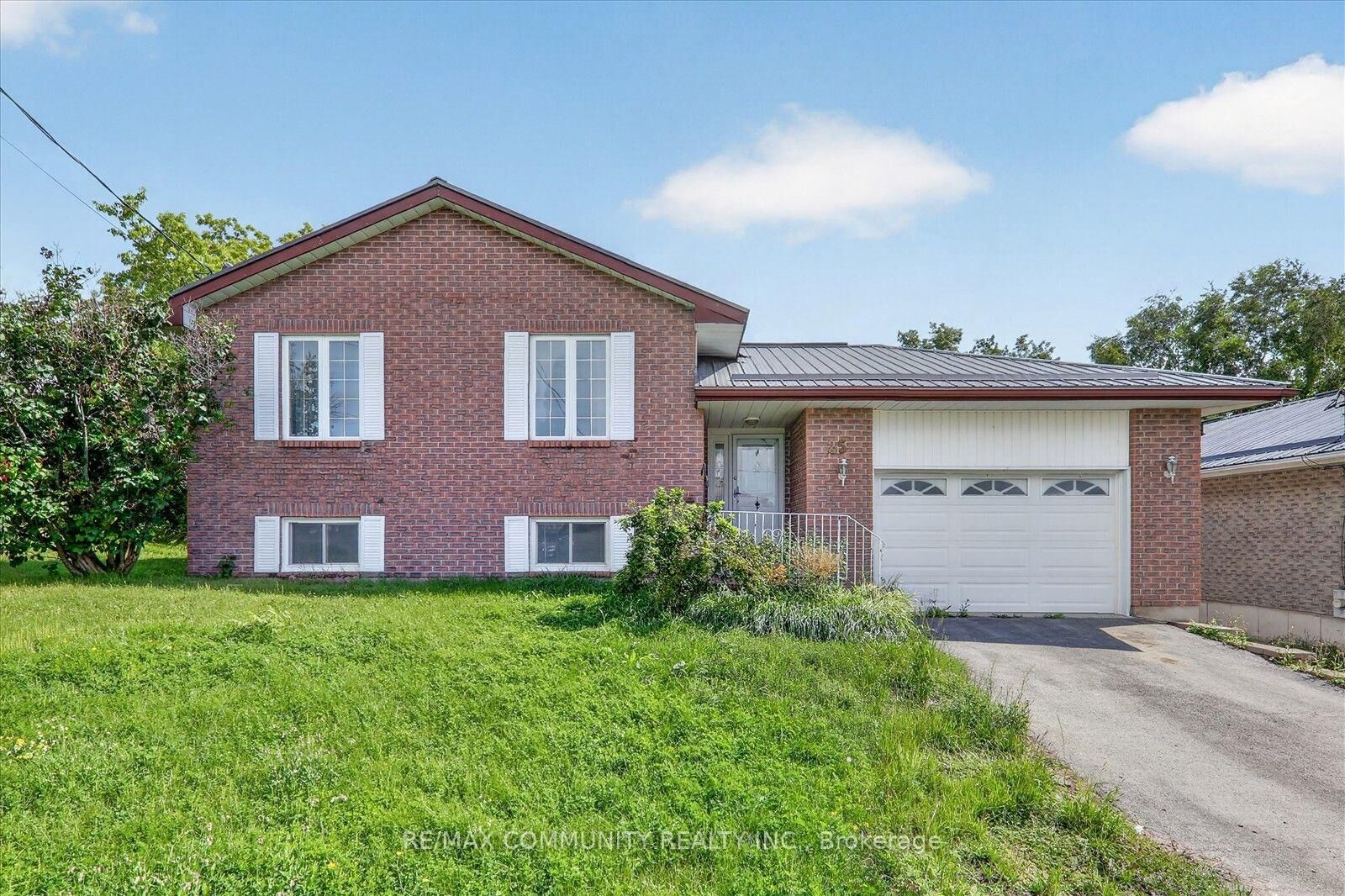 Property Photo:  25 Tanner Drive  ON K0K 3E0 