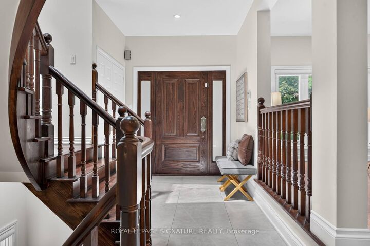 Property Photo:  253 Byng Avenue  ON M2N 4L4 