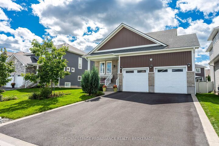 Property Photo:  209 Mill Pond Place  ON K7M 0C9 