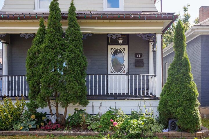 Property Photo:  71 Glenelg Street W  ON K9V 2V6 