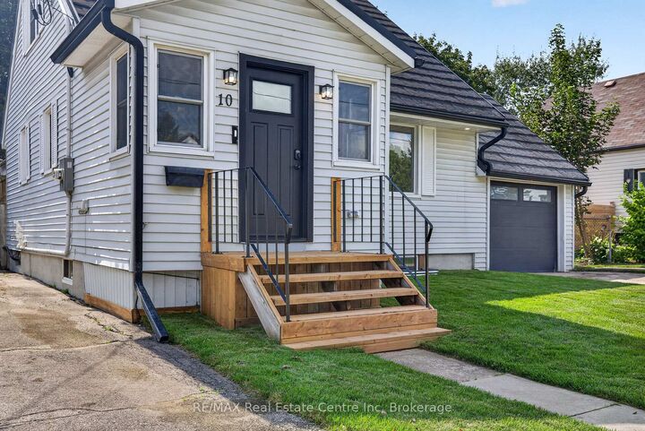 Property Photo:  10 Churchill Crescent W  ON N1M 2J4 