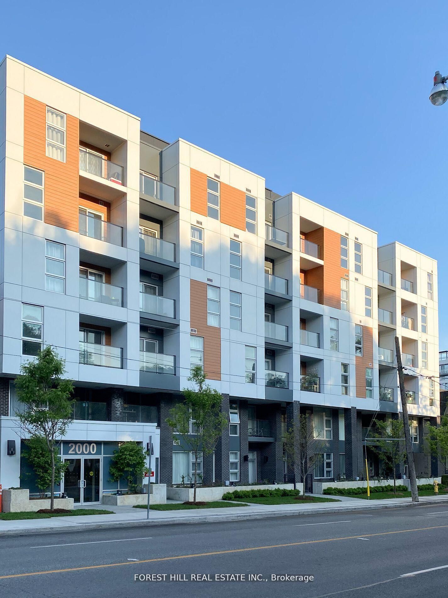 Property Photo:  2000 Bathurst Street 606  ON M5P 0A7 