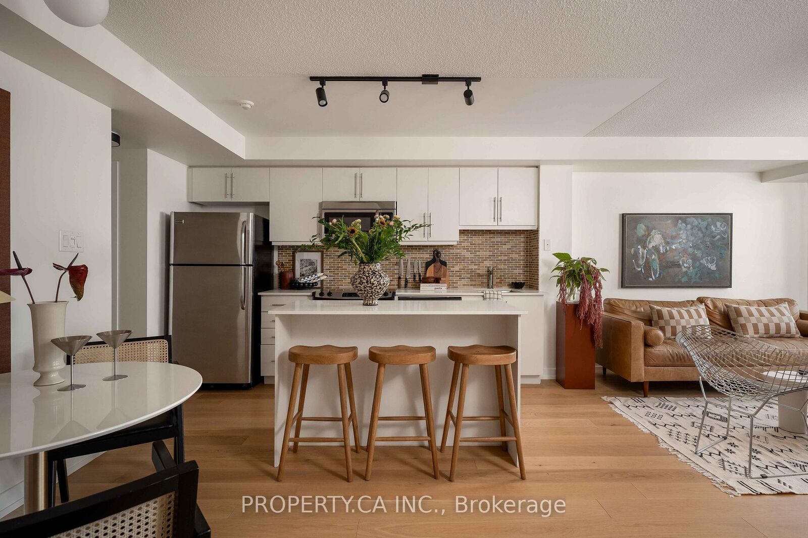 Property Photo:  1171 Queen Street W 413  ON M6J 0A5 