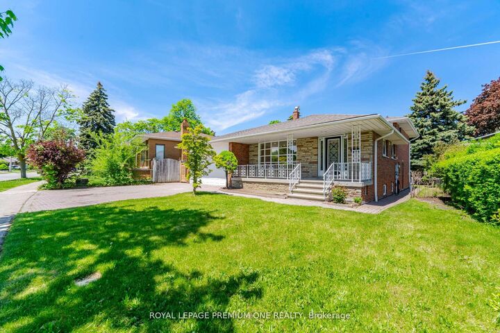 Property Photo:  3195 Golden Orchard Drive  ON L4Y 3G7 