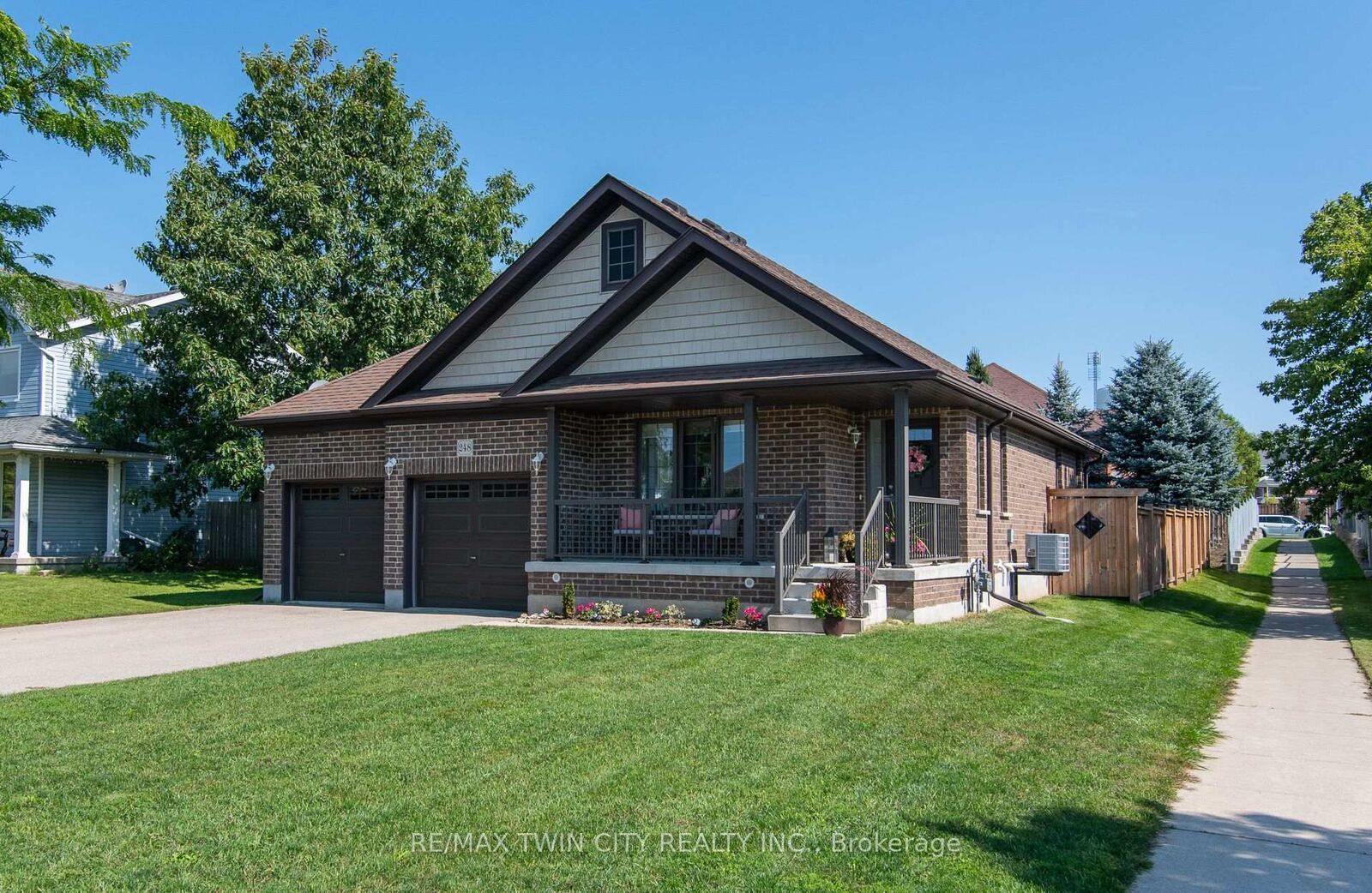 Property Photo:  248 Fennel Street  ON N0J 1S0 