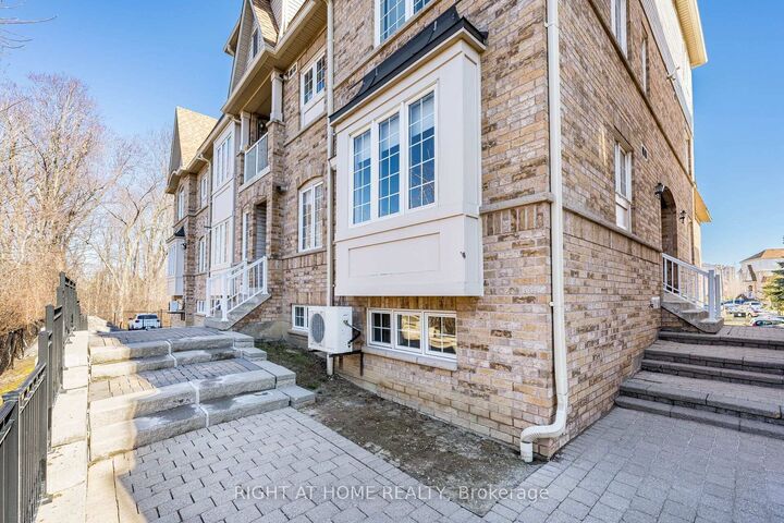 Property Photo:  200 McLevin Avenue 40  ON M1B 6C7 