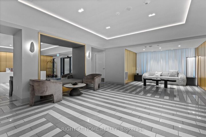 Property Photo:  26 Gibbs Road 440  ON M9B 0E3 