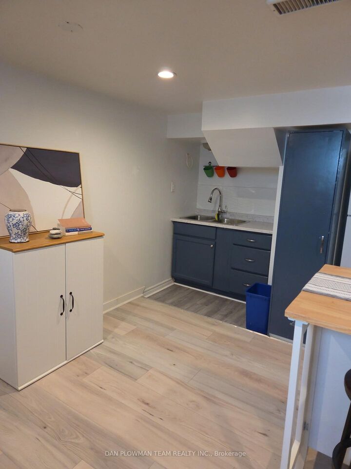 Property Photo: 131 Central Park Boulevard N Bsmt ON L1G 5Y6