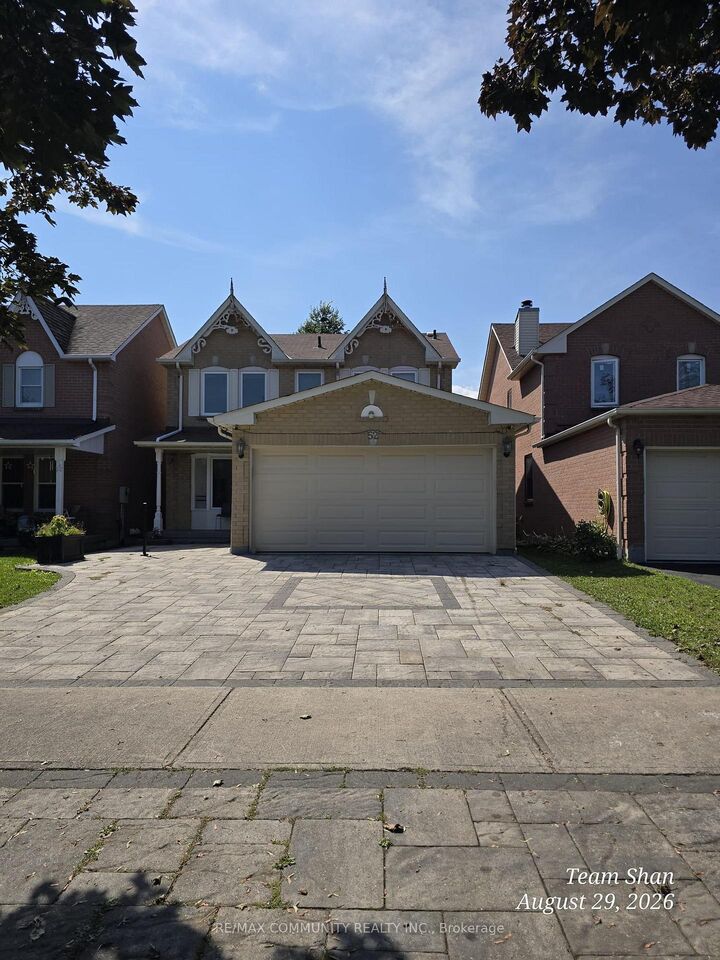 Property Photo:  52 Noake Crescent Main  ON L1T 3L5 