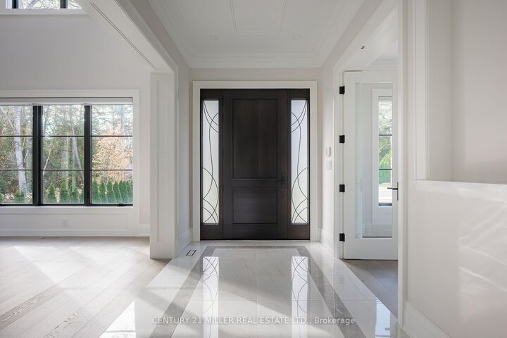 Photo de la propriété: 481 Chartwell Road ON L6J 4A6