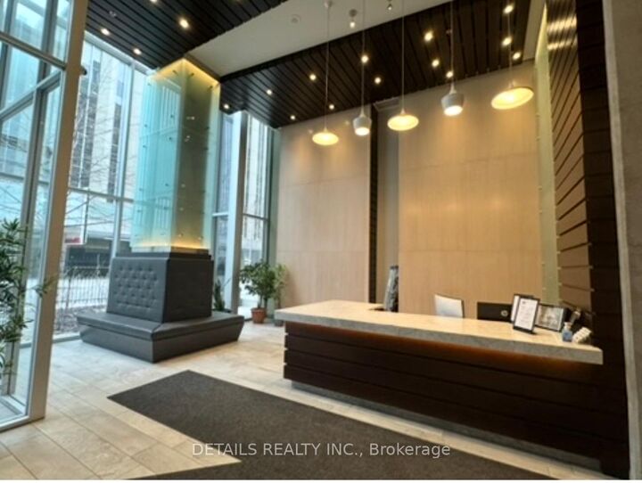 Property Photo:  40 Nepean Street  ON K2P 0X5 