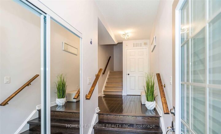 Property Photo:  21 Linnell Street  ON L1Z 0K9 