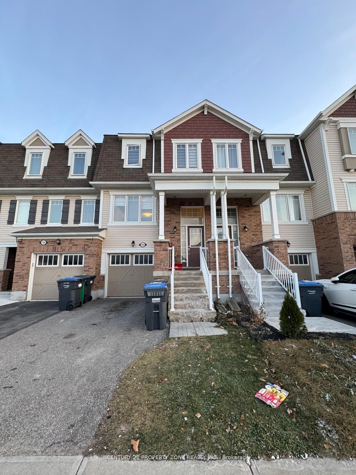 Property Photo:  108 Bannister Crescent  ON L7A 0G2 