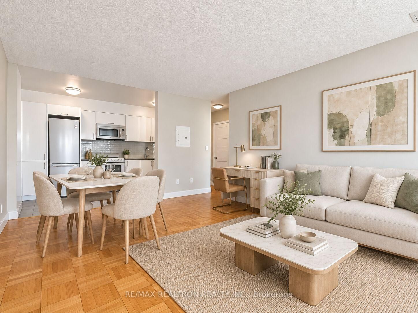 Property Photo:  990 Avenue Road 104  ON M5P 2K8 