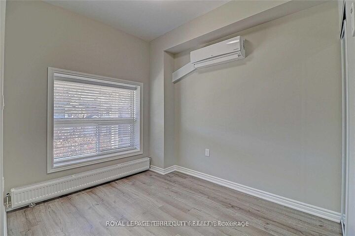 Property Photo:  637 Lansdowne Avenue A  ON M6H 3Y2 