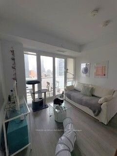 Property Photo:  77 Mutual Street 1202  ON M5B 2A9 