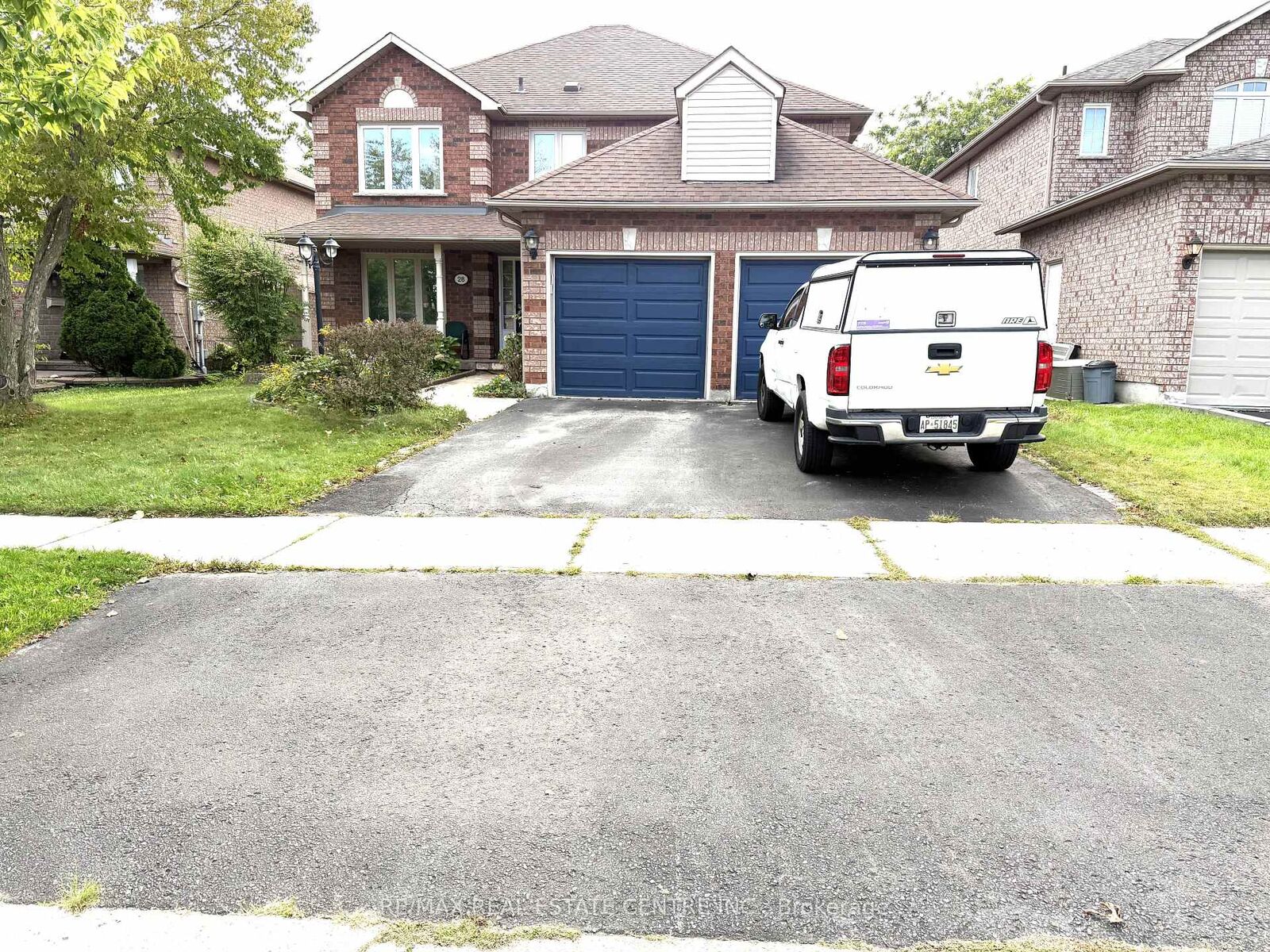 Property Photo:  28 McIvor Street  ON L1R 2L7 