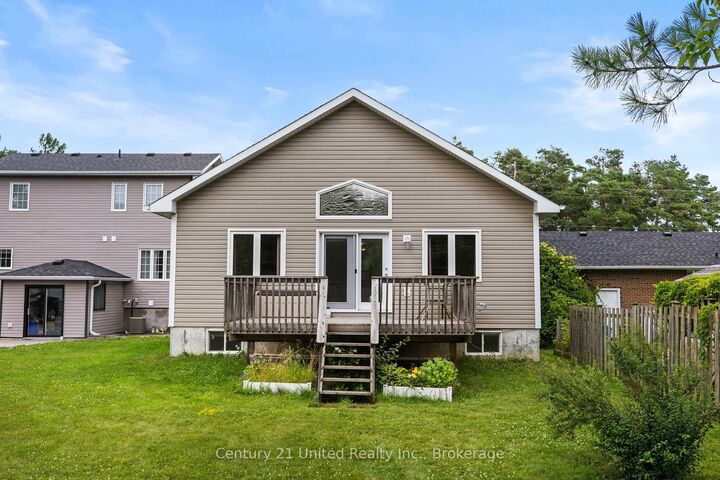 Property Photo:  127.5 Adelaide Street S  ON K9V 3K5 