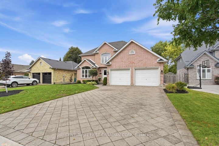 Property Photo:  66 Cobblestone Street  ON N5Y 5M5 