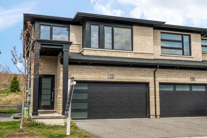 Property Photo: 4552 Portage Road 13 ON L2E 6A8