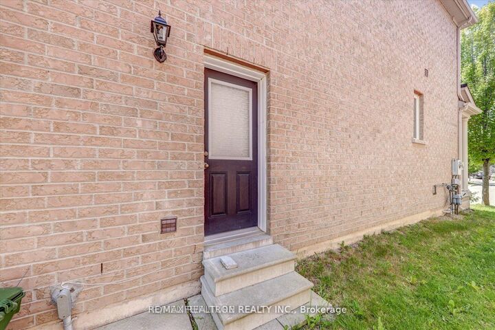 Property Photo:  Basement -65 Kincaid Lane  ON L3S 0B9 