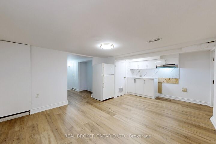 Property Photo:  102 Bowie Avenue Bsmt  ON M6E 2P7 