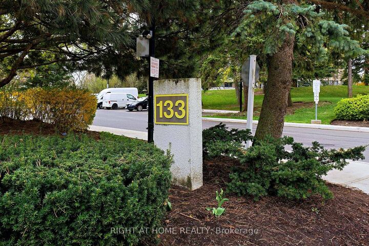 Property Photo:  133 Torresdale Avenue 2205  ON M2R 3T2 