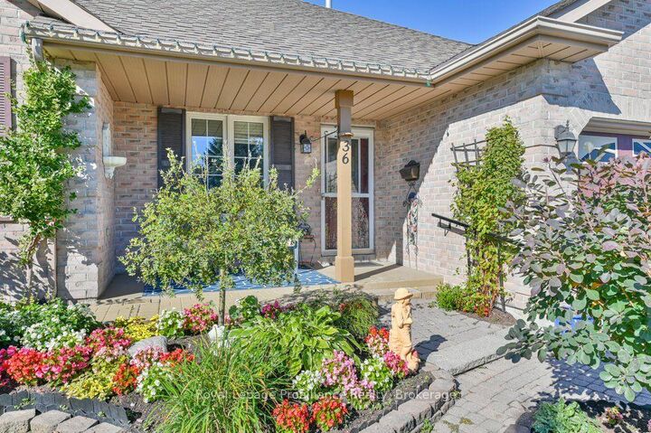 Property Photo: 36 Heartwood Drive ON K8P 5L9