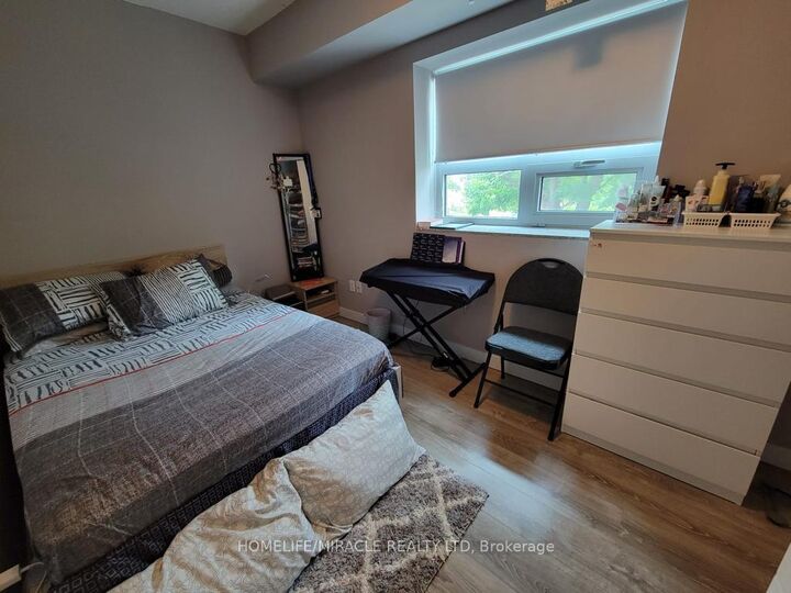 Property Photo:  250 Albert Street 207  ON N2L 0H5 