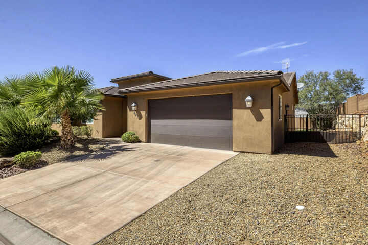 Property Photo:  491 N Sun Rock Way  UT 84780 