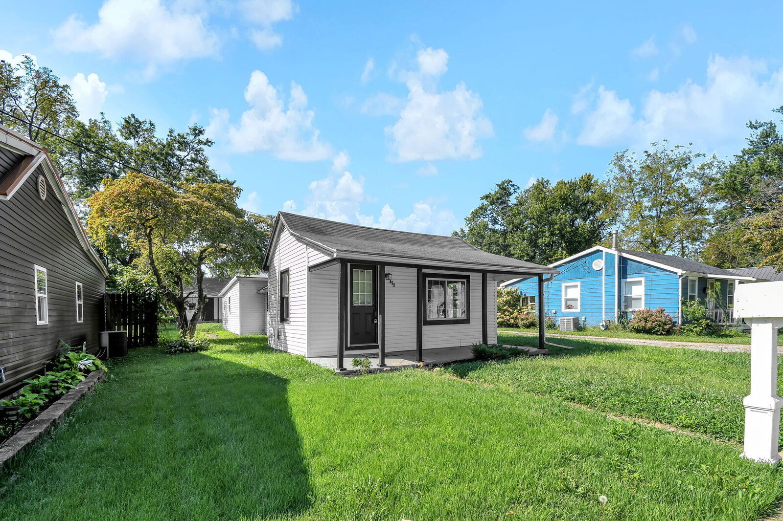 Property Photo: 859 Jones Avenue OH 43055