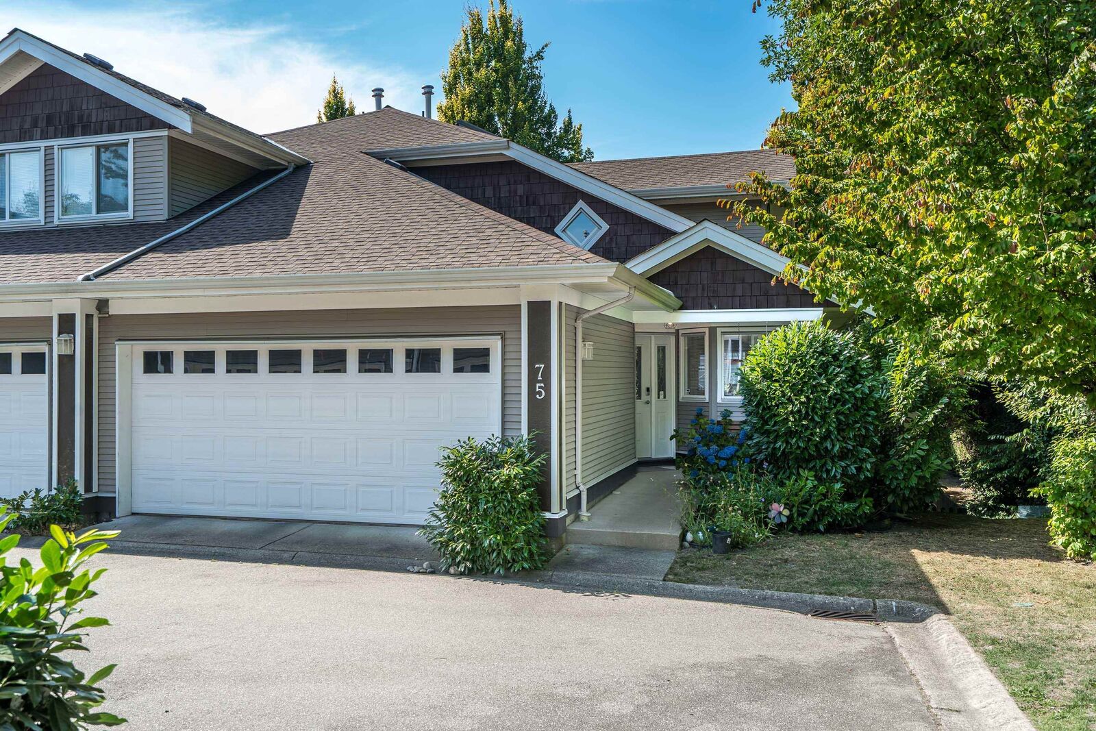 Property Photo:  15133 29A Avenue 75  BC V4P 3G4 