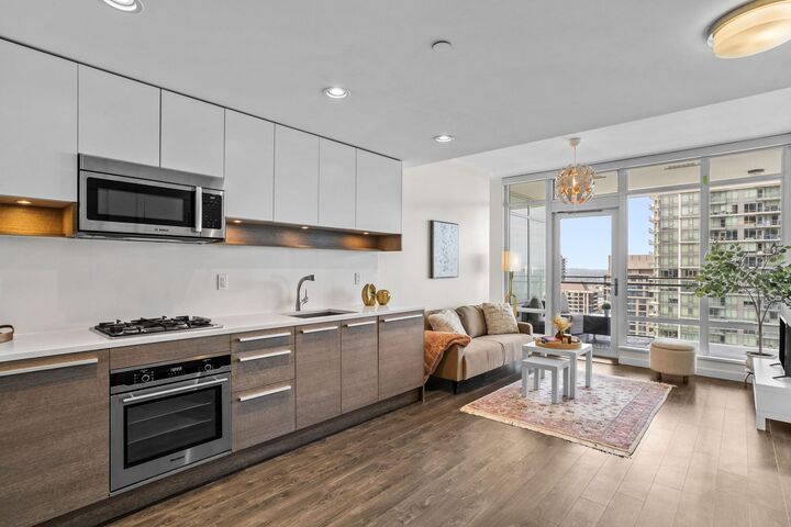 Property Photo:  4485 Skyline Drive 2602  BC V5C 0J2 