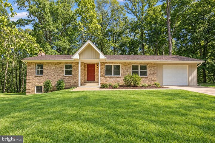Property Photo: 6065 Eagles Nest Lane VA 22485